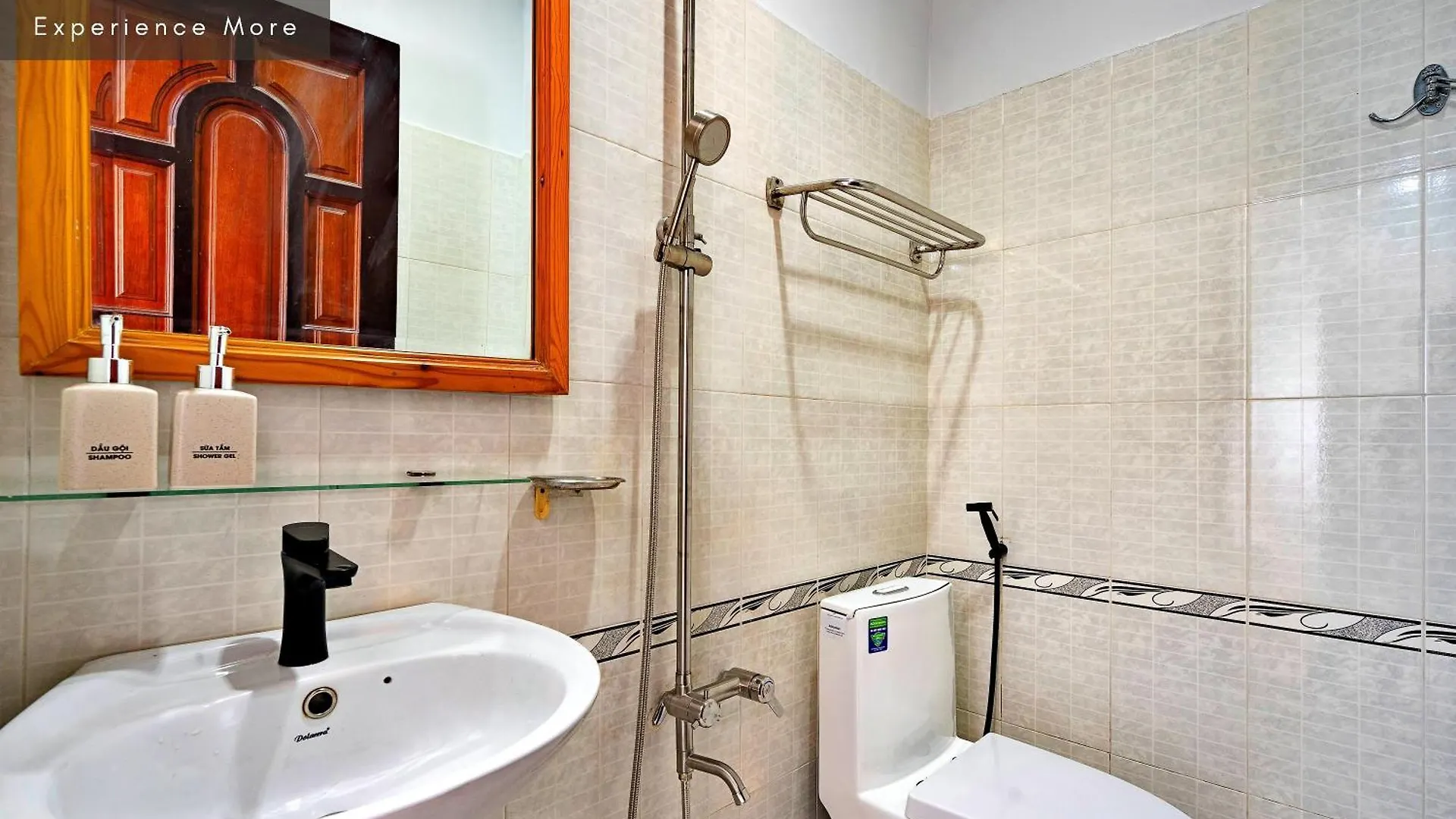 Hanz 137 Vivianne Hotel De Tham Ho Chi Minh City